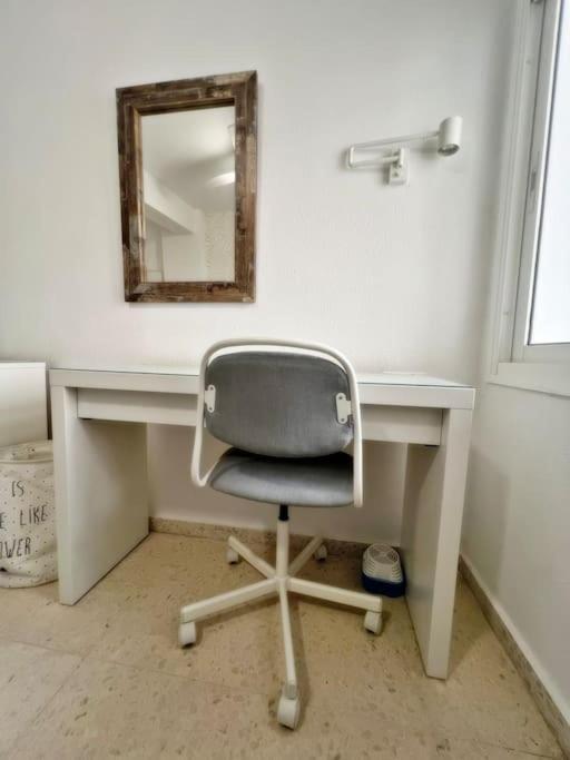 Magnifico Apartamento En El Centro De ฟูเอนฮิโรลา ภายนอก รูปภาพ