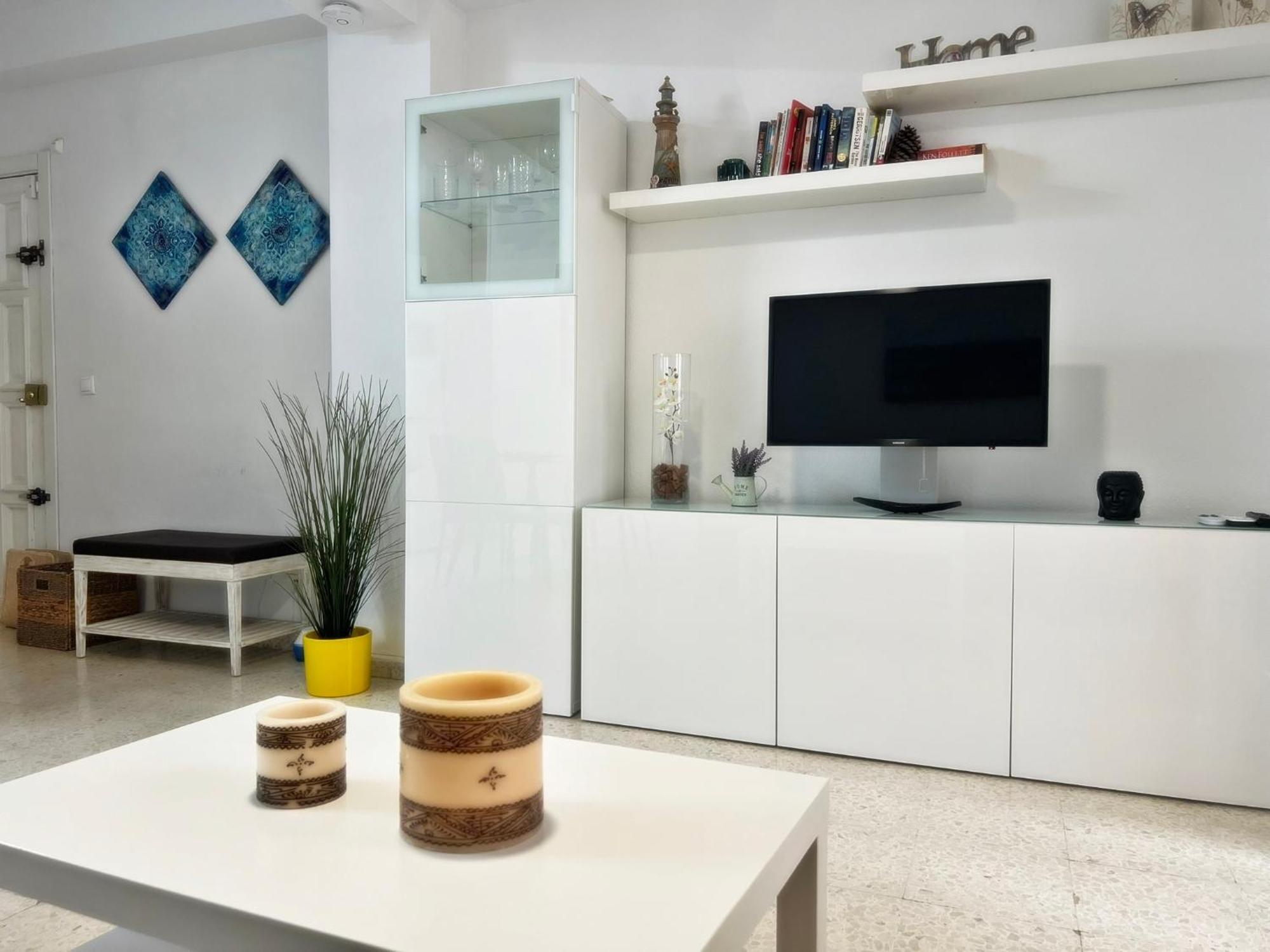 Magnifico Apartamento En El Centro De ฟูเอนฮิโรลา ภายนอก รูปภาพ